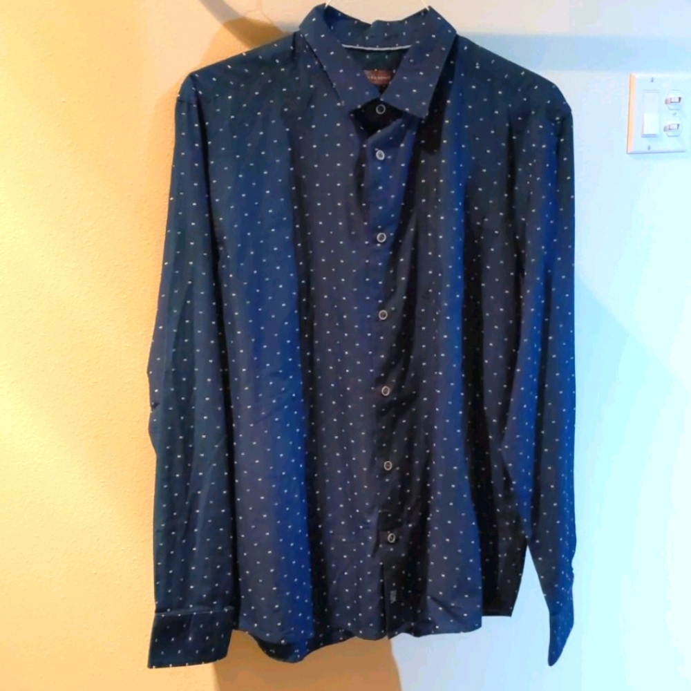 Ike Behar dark blue button up w/ pattern